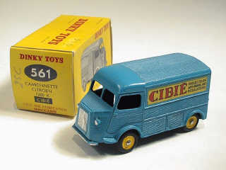 Lot 716 - DINKY TOYS (FRANCE) (1)