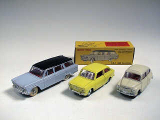Lot 671 - DINKY TOYS FRANCE (3)