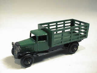 Lot 373 - DINKY TOYS GB (1)