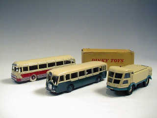 Lot 510 - DINKY TOYS FRANCE (3)