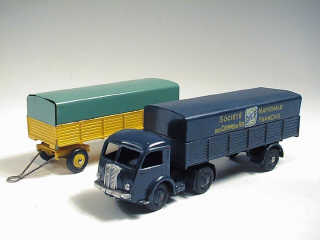 Lot 512 - DINKY TOYS (FRANCE) (2)