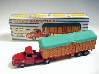 Lot 518 - DINKY TOYS FRANCE (1)