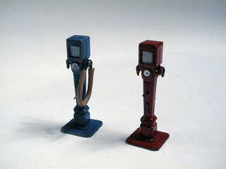 Lot 526 - DINKY TOYS FRANCE (2)