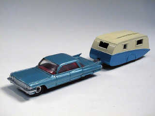 Lot 539 - DINKY TOYS GB (2)