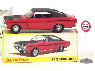 Lot 698 - DINKY TOYS (FRANCE) (1)