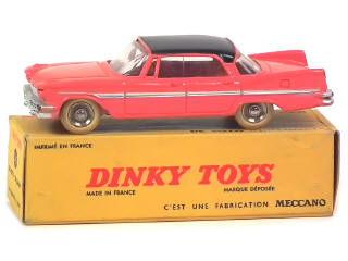 Lot 656 - DINKY TOYS (FRANCE) (1)