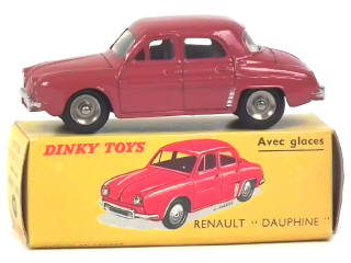 Lot 627 - DINKY TOYS (FRANCE) (1)