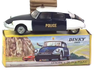 Lot 738 - DINKY TOYS (FRANCE) (1)