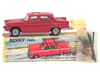 Lot 642 - DINKY TOYS (FRANCE) (1)
