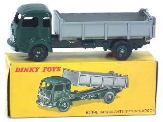 Lot 752 - DINKY TOYS (FRANCE) (1)