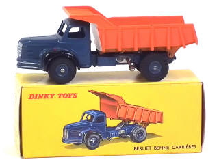 Lot 753 - DINKY TOYS (FRANCE) (1)