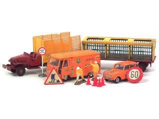 Lot 832 - DINKY TOYS (FRANCE) (3)