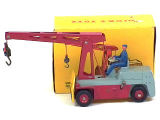 Lot 736 - DINKY TOYS (FRANCE) (1)