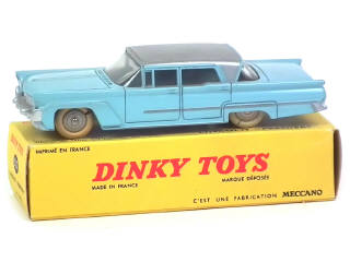 Lot 637 - DINKY TOYS (FRANCE) (1)