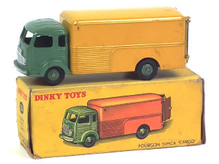 Lot 725 - DINKY TOYS (FRANCE) (1)