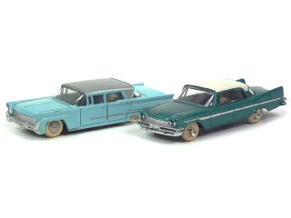 Lot 822 - DINKY TOYS (FRANCE) (2)