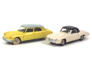 Lot 799 - DINKY TOYS (FRANCE) (2)