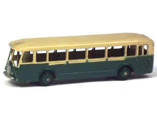 Lot 711 - DINKY TOYS (FRANCE) (1)