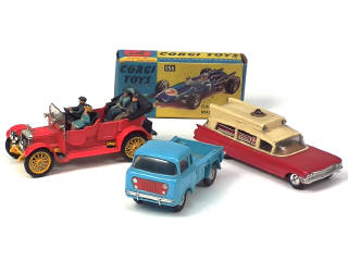 Lot 610 - CORGI TOYS (GB) (3)