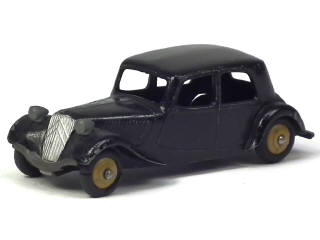 Lot 691 - DINKY TOYS (FRANCE) (1)