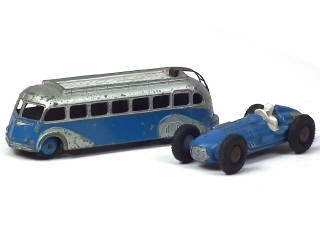Lot 734 - DINKY TOYS (FRANCE) (2)