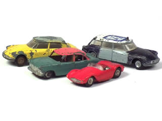 Lot 764 - DINKY TOYS (FRANCE) (4)