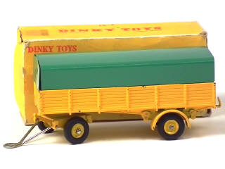 Lot 705 - DINKY TOYS (FRANCE) (1)