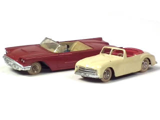 Lot 737 - DINKY TOYS (FRANCE) (2)