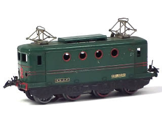 Lot 228 - HORNBY 'O' (FRANCE) (1)