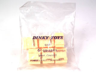 Lot 688 - DINKY TOYS (FRANCE) (1)
