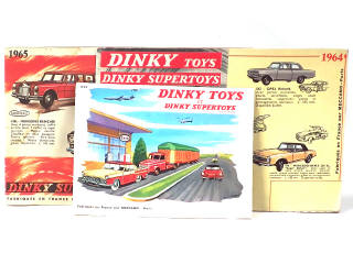 Lot 686 - DINKY TOYS (FRANCE) (3)