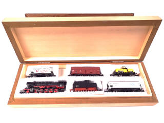 Lot 261 - MÄRKLIN 'Z' (ALLEMAGNE) (6)