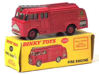 Lot 448 - DINKY TOYS (GB) (1)