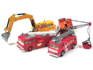 Lot 461 - DINKY TOYS (GB) (4)
