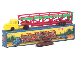 Lot 198 - BLUE-BOX (HONG KONG) (1)