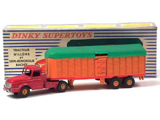 Lot 611 - DINKY TOYS (FRANCE) (1)