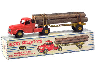 Lot 577 - DINKY TOYS (FRANCE) (1)