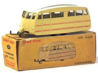 Lot 604 - DINKY TOYS (FRANCE) (1)