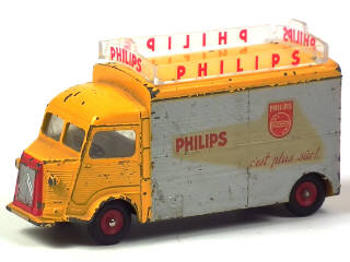 Lot 626 - DINKY TOYS (FRANCE) (1)