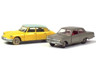 Lot 653 - DINKY TOYS (FRANCE) (2)