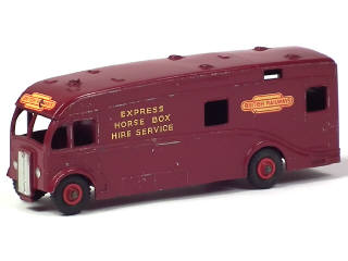 Lot 480 - DINKY TOYS (GB) (1)