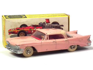 Lot 662 - DINKY TOYS (FRANCE) (2)