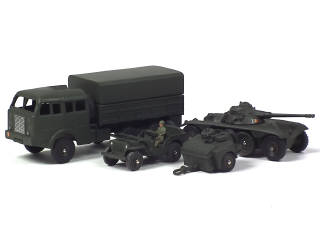 Lot 668 - DINKY TOYS (FRANCE) (4)