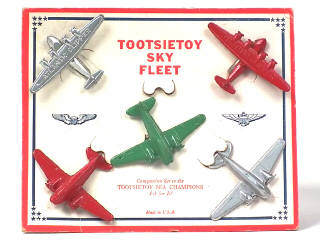 Lot 405 - TOOTSIETOY (USA) (1)