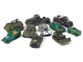 Lot 426 - DIVERS (10)