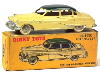 Lot 554 - DINKY TOYS (FRANCE) (1)