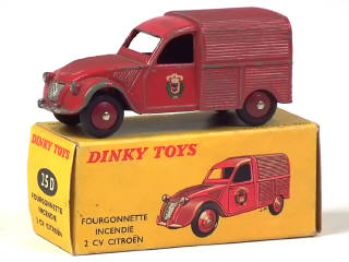 Lot 564 - DINKY TOYS (FRANCE) (1)