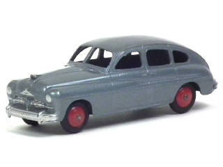 Lot 547 - DINKY TOYS (FRANCE) (1)