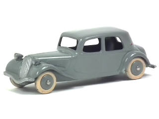 Lot 545 - DINKY TOYS (FRANCE) (1)