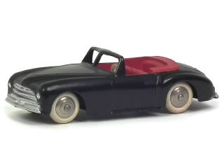 Lot 566 - DINKY TOYS (FRANCE) (1)